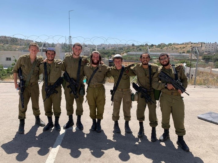 Hakotel Students